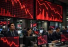 日経平均が前引け790円安の6万4534円　米AI・半導体株安が波及、朝方には一時1400円超安